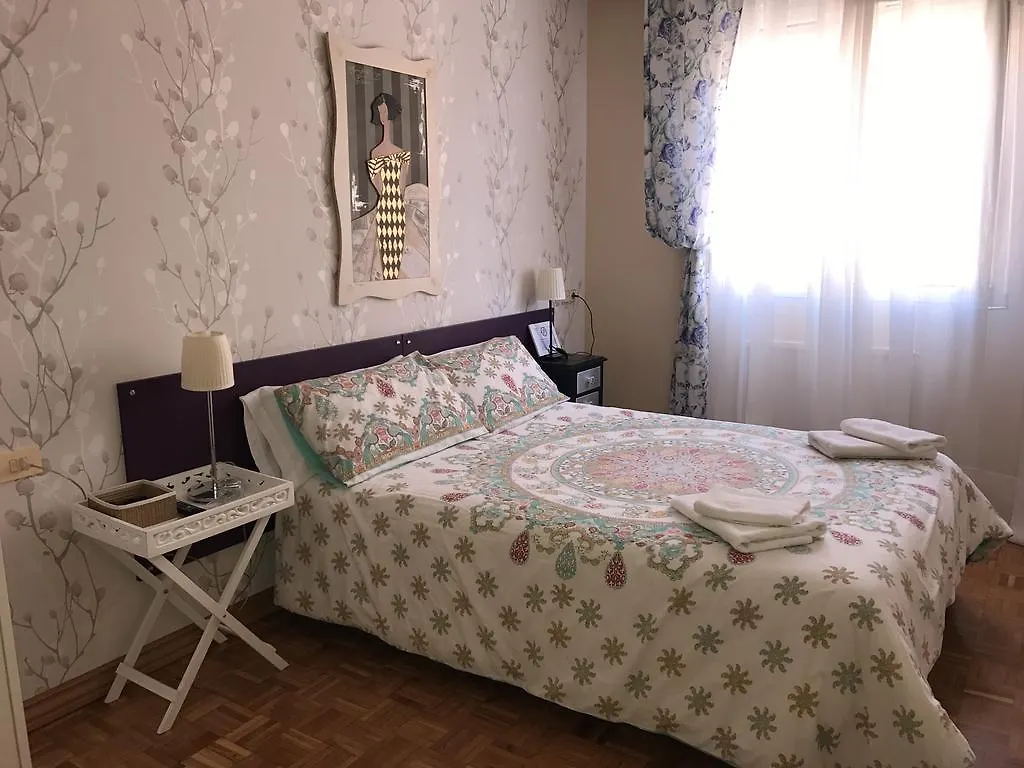 Alojamientos Olga بنبلونة بيت ضيافة