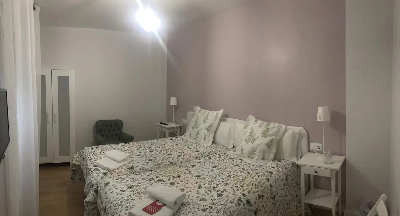 Alojamientos Olga بنبلونة