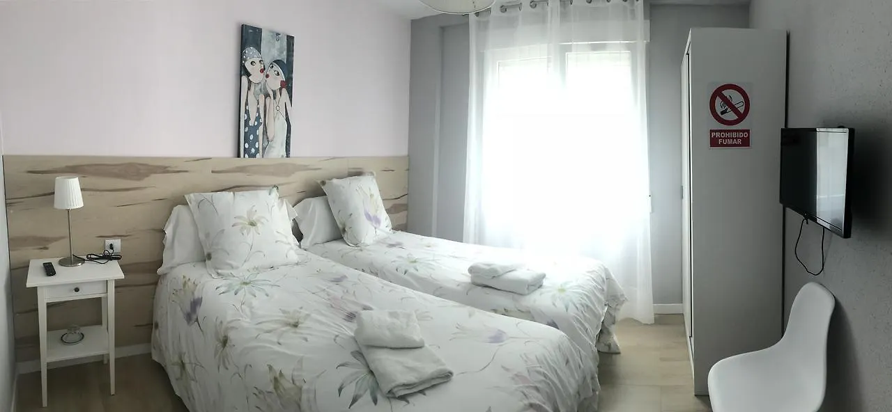 Alojamientos Olga بنبلونة إسبانيا